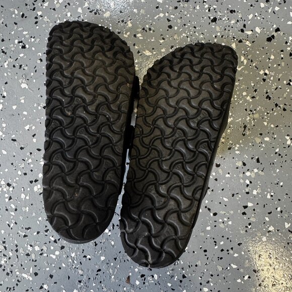 Birkenstock size 42 - all black main image 4